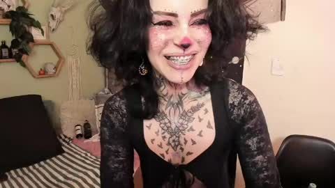 Snapshot of milf_onlyseduction chatting on May 11, 2:45 pm Isabella online show from May 11, 2:45 pm
