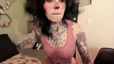 Snapshot of milf_onlyseduction chatting on May 23, 1:48 pm Isabella online show from May 23, 1:48 pm