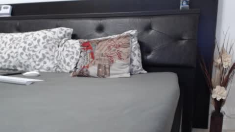 milfa online show from February 13, 12:21 pm