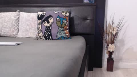 milfa online show from September 17, 4:25 am