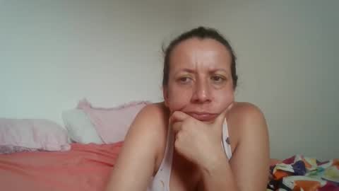 milfevha online show from October 16, 1:45 pm