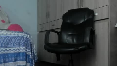 Snapshot of milff_danielaa chatting on February 11, 2:46 am Daniela  online show from February 11, 2:46 am