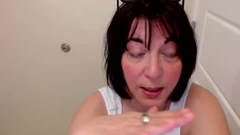 MILF Monee online show from December 14, 1:28 am