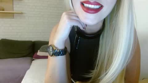 Milfysworld online show from December 2, 3:03 pm