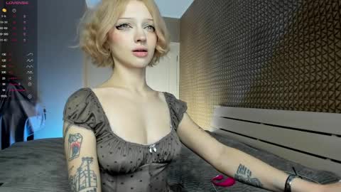 Snapshot of milinamarvelous chatting on March 29, 1:27 am Mila 3 aka Deepthroat World Champion online show from March 29, 1:27 am