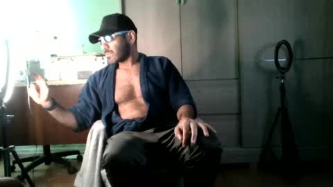Snapshot of militaryx chatting on June 25, 11:53 pm militaryx online show from June 25, 11:53 pm