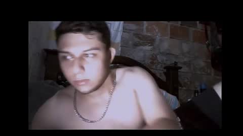 Snapshot of milk_boy25 chatting on September 16, 7:59 pm milk_boy25 online show from September 16, 7:59 pm