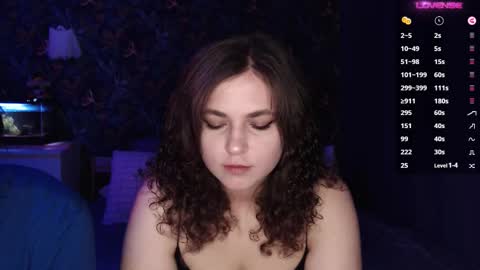 Stella and Neo online show from September 22, 4:25 am