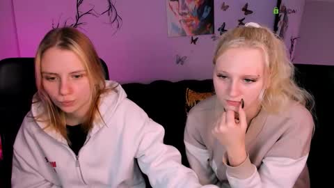 Mila online show from January 15, 2:32 pm