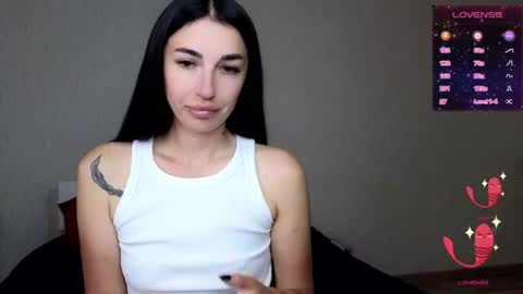 Snapshot of milkiss_kiss chatting on June 19, 4:17 am milkiss_kiss online show from June 19, 4:17 am