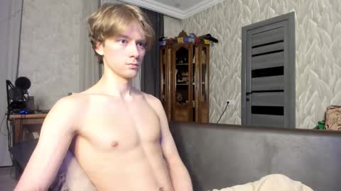 Isaac online show from March 3, 7:20 pm