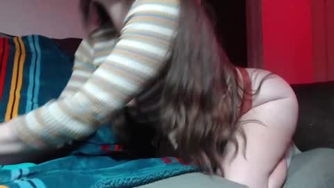 Snapshot of milknhunnny chatting on January 24, 5:53 am milknhunnny online show from January 24, 5:53 am