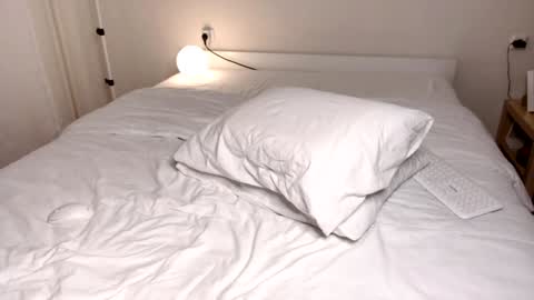 milky__way_ online show from December 22, 4:59 pm