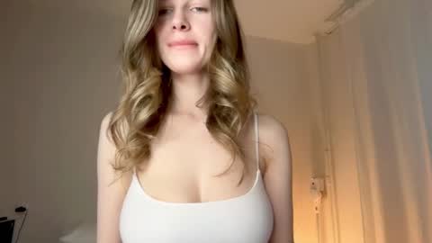 milky__way_ online show from January 15, 1:59 pm