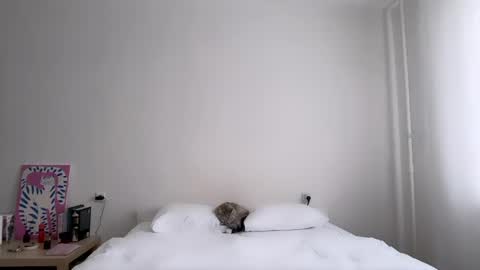 milky__way_ online show from April 15, 1:18 pm