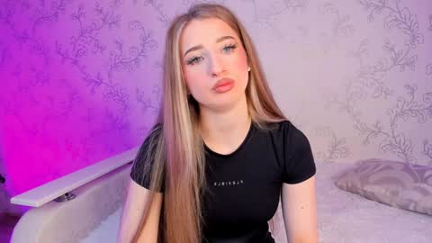 Vivian online show from December 29, 3:57 pm