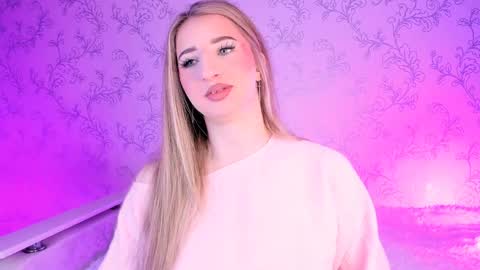 Vivian online show from January 10, 5:15 am