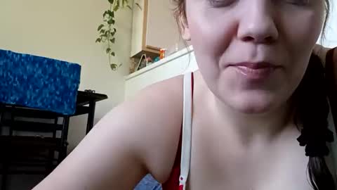 milkymomasquirtsalot online show from May 21, 5:42 pm
