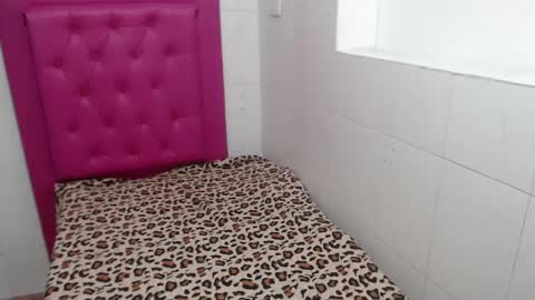 milkyway_18 online show from March 1, 12:07 am