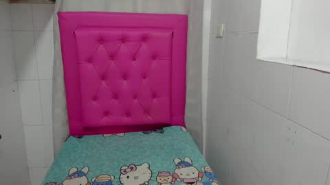 milkyway_18 online show from April 26, 2:04 pm