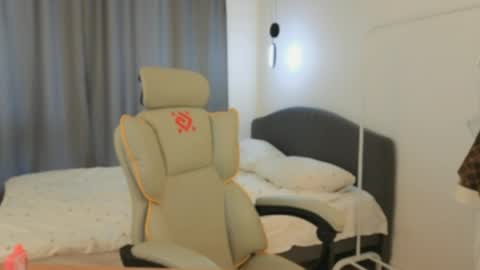 Eva online show from April 29, 5:33 am