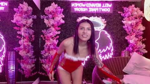 Snapshot of milla_davis chatting on December 2, 1:24 pm MILLA online show from December 2, 1:24 pm