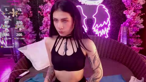 Snapshot of milla_davis chatting on October 12, 3:00 pm MILLA online show from October 12, 3:00 pm