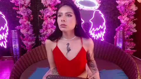 Snapshot of milla_davis chatting on October 20, 1:44 pm MILLA online show from October 20, 1:44 pm