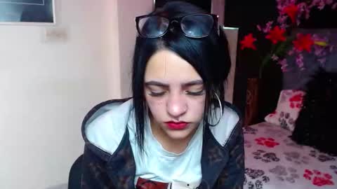 Violeta online show from December 17, 1:50 pm