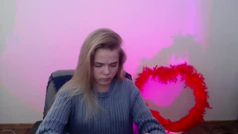 Snapshot of millaloveli chatting on February 27, 9:09 am millaloveli online show from February 27, 9:09 am