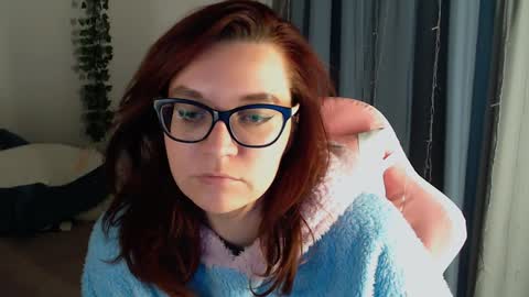 Milla online show from December 11, 9:01 pm