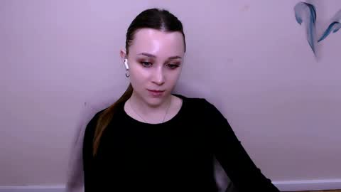 Snapshot of millasamsd chatting on April 17, 8:39 am Milla online show from April 17, 8:39 am
