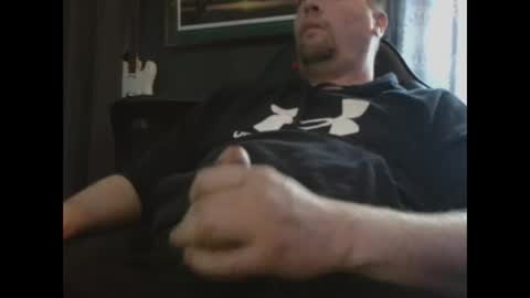 Snapshot of millbj02 chatting on October 27, 4:11 pm millbj02 online show from October 27, 4:11 pm