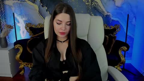 Snapshot of mille_joy chatting on December 19, 7:29 am Mille online show from December 19, 7:29 am