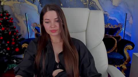 Snapshot of mille_joy chatting on January 19, 5:15 am Mille online show from January 19, 5:15 am