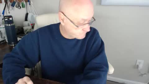 millenium0129 online show from December 17, 4:24 pm