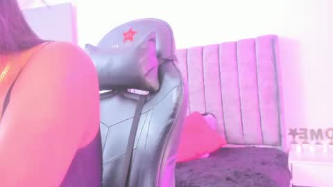 miller_silvana online show from June 16, 11:46 am