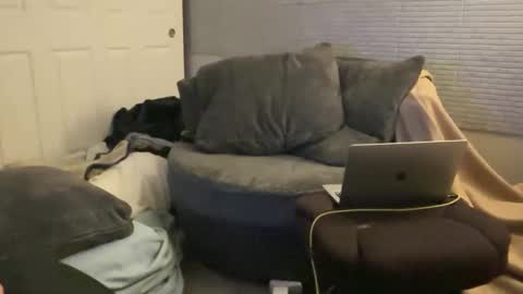 SlimnHungOH online show from December 21, 11:24 pm