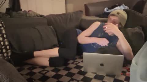 SlimnHungOH online show from February 27, 9:04 pm