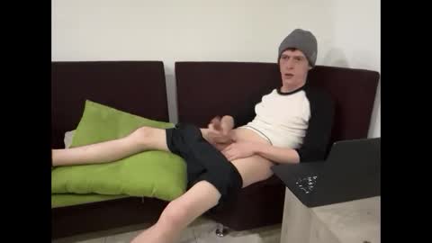 SlimnHungOH online show from November 10, 11:15 pm