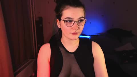 Millie online show from May 28, 4:26 pm