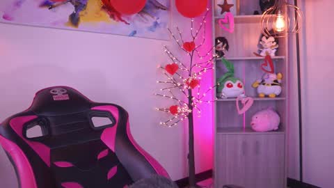 MILLY online show from February 21, 7:10 pm