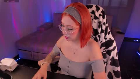 Snapshot of milly_yako chatting on February 6, 10:57 pm Monkey D Maddie online show from February 6, 10:57 pm