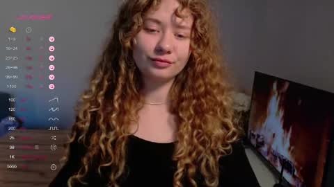 Snapshot of milounee chatting on May 17, 8:23 am milounee online show from May 17, 8:23 am