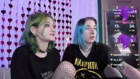 Snapshot of milten_trish chatting on February 18, 12:04 am milten_trish online show from February 18, 12:04 am
