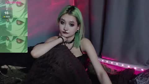 milten_trish online show from November 18, 5:06 pm