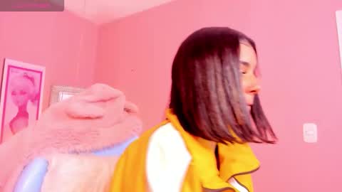 milu_carbajal_x online show from March 22, 1:03 pm