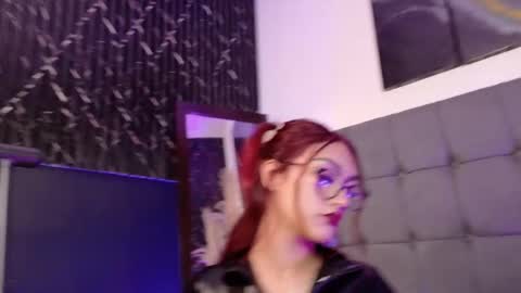 Snapshot of miluv19 chatting on November 23, 7:46 pm miluv19 online show from November 23, 7:46 pm