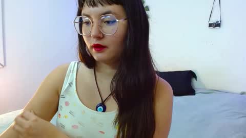 Snapshot of mily_baker chatting on January 8, 4:22 pm mily_baker online show from January 8, 4:22 pm
