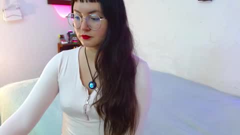 Snapshot of mily_baker chatting on September 22, 12:12 am mily_baker online show from September 22, 12:12 am